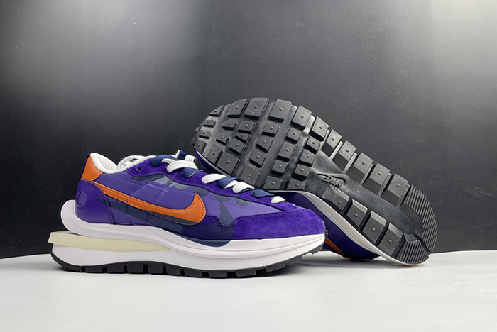 sacai x Nike VaporWaffle Dark Iris DD1875-500