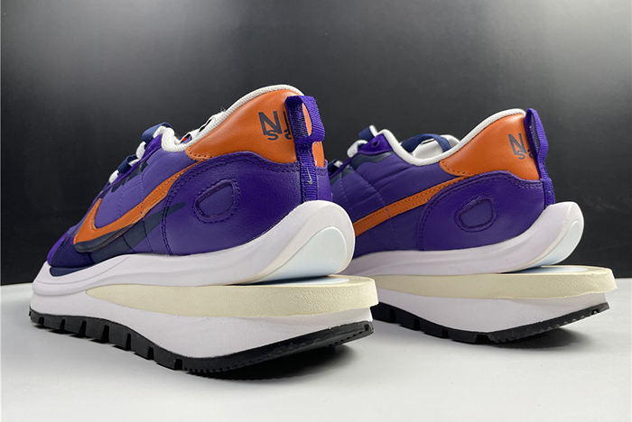 sacai x Nike VaporWaffle Dark Iris DD1875-500
