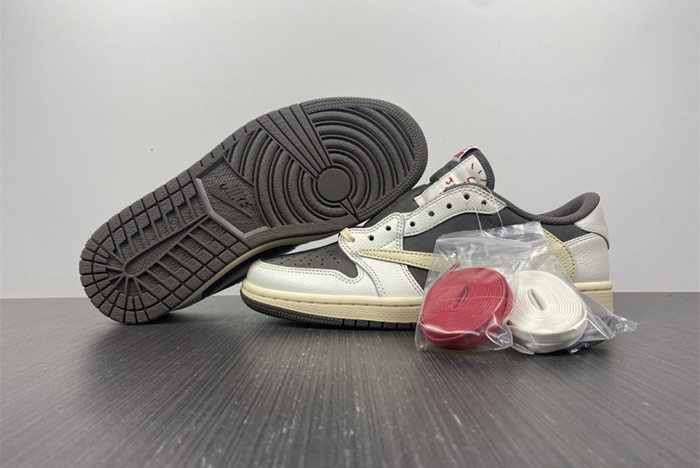 Travis Scott x Air Jordan 1 Low "Reverse Mocha" DM7866-162