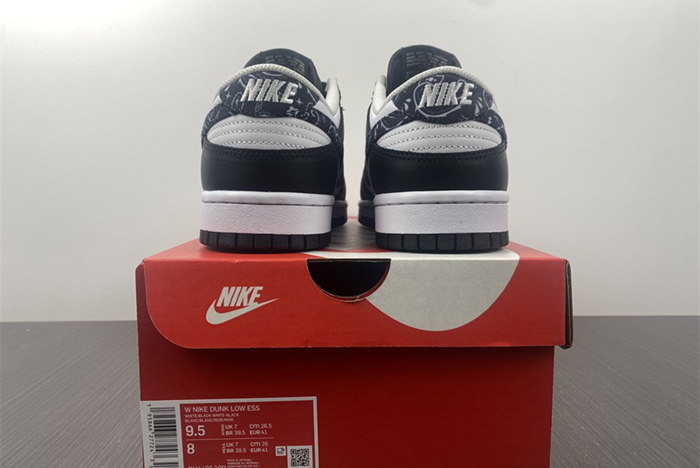 Nike Dunk Low WMNS “Black Paisley”  DH4401-100