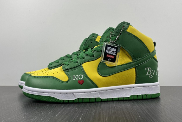 S*p*e x nike sb dunk high  dn3741-700