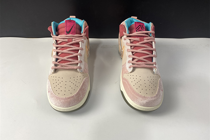 Social Status x Nk SB Dunk High Pro QS