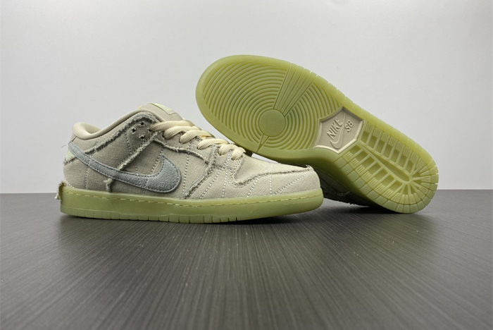 Dunk SB Nike SB  Low “Mummy”  DM0774-111