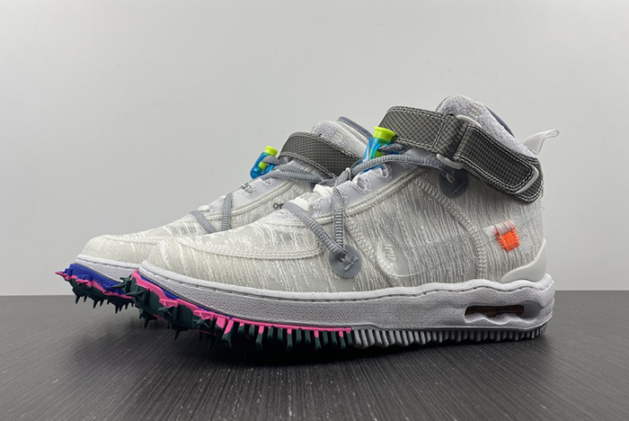Off-White  x Nike AF1 DO6290-100