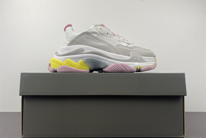 TRIPLE S SNEAKER 524039 W2FW4 7541