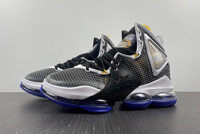Nike Lebron  DC9340-002