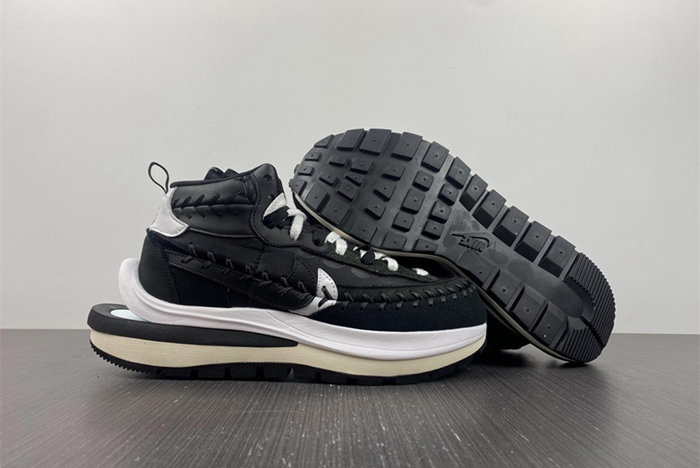 Nike Sacai DH9186-001