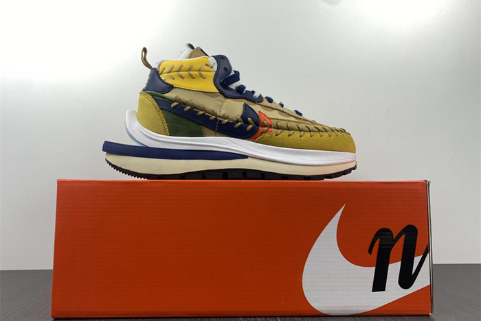 Sacai x Jean PauGaultier x Nike VaporWaffle   DH9186-200