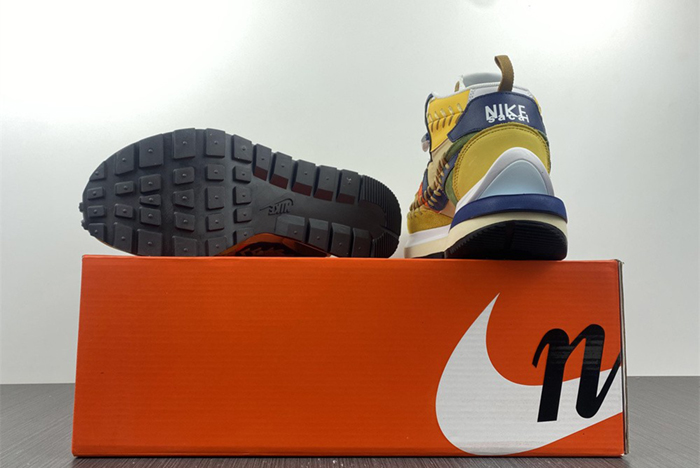 Sacai x Jean PauGaultier x Nike VaporWaffle   DH9186-200