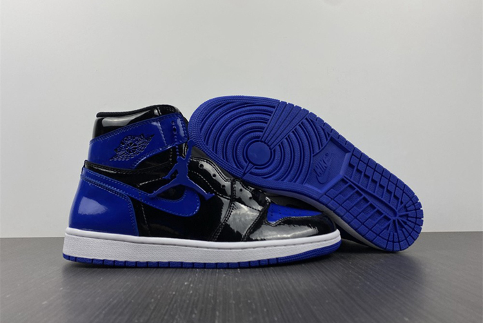 Air Jordan 1 Retr o OG 555088-404  X4