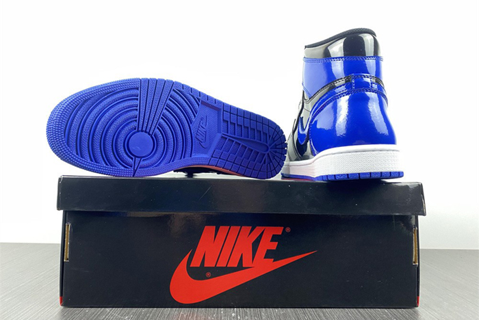 Air Jordan 1 Retr o OG 555088-404  X4