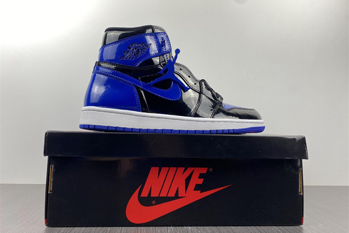 Air Jordan 1 Retr o OG 555088-404  X4