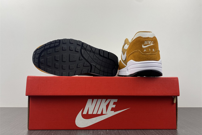 Nike WMNS Air Max Anniversary  908366-700