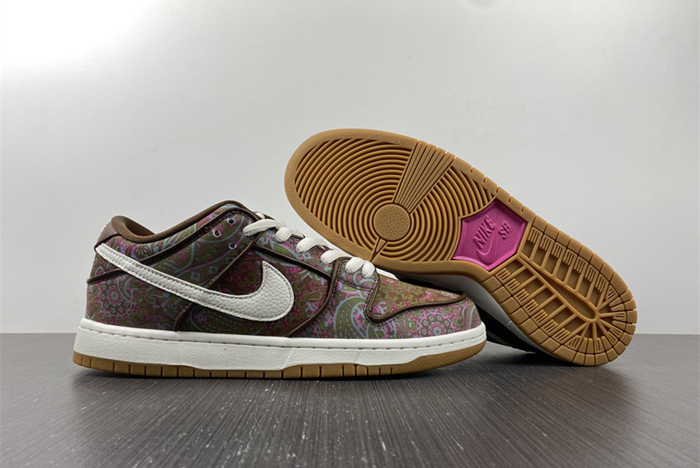 NIke SB Dunk Low “Paisley”  DH7534-200
