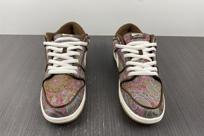 NIke SB Dunk Low “Paisley”  DH7534-200