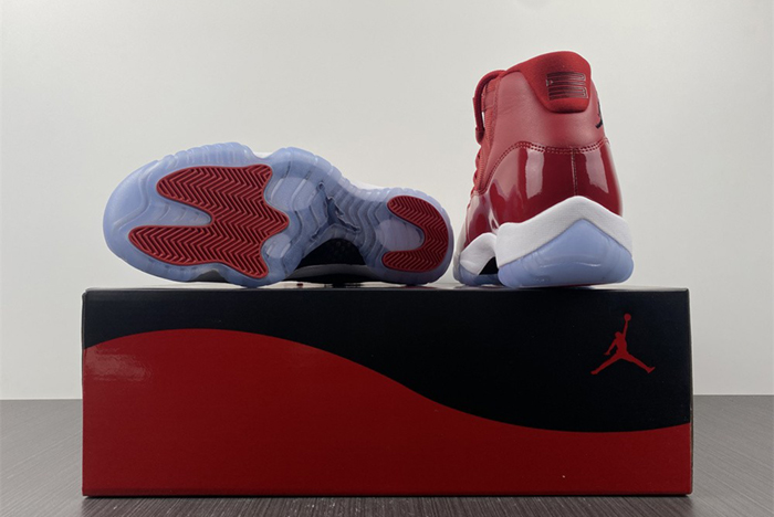Air Jordan 11 “Gym Red”  378037-623