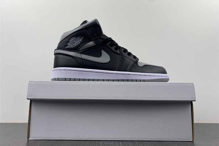 Air Jordan 1 Mid AJ1 BQ6472-007