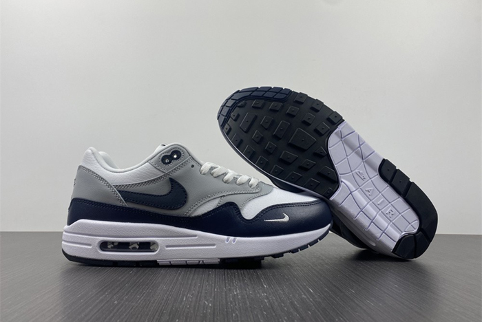 Nike Air Max 1 LV8 DH4059-100