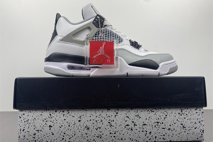 Air Jordan 4 Retro  CT8527 021