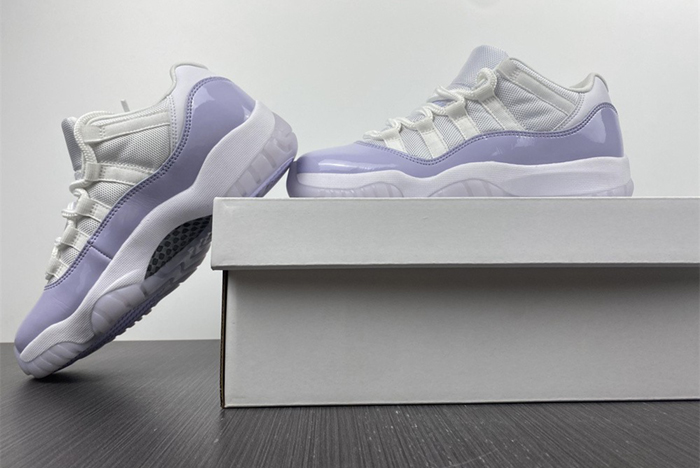 Air Jordan 11 Low”WMNS PURE VIOLET  AH7860-101