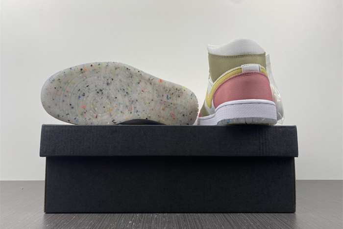 AIR JORDAN 1 MID SE (GS)  DJ0338-100