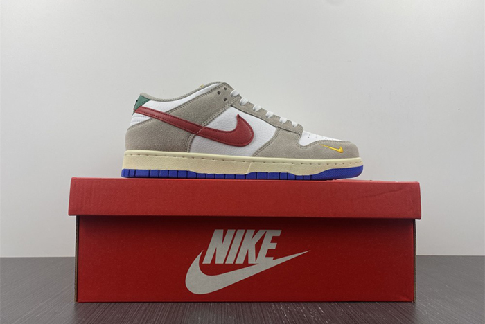 NIKE SB Dunk Low  DX6037-781