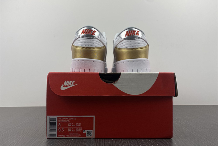 Nike Dunk Low WMNS “Metallic”  DH4403-700