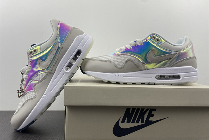 Nike Air Max 1 AMD La Ville Lumière  DQ9326-100
