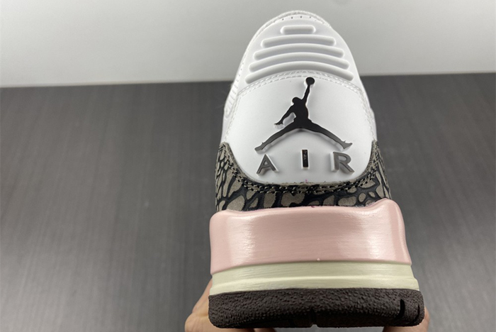 AIR JORDAN AJ7 TOPAZ MIST 442960-104