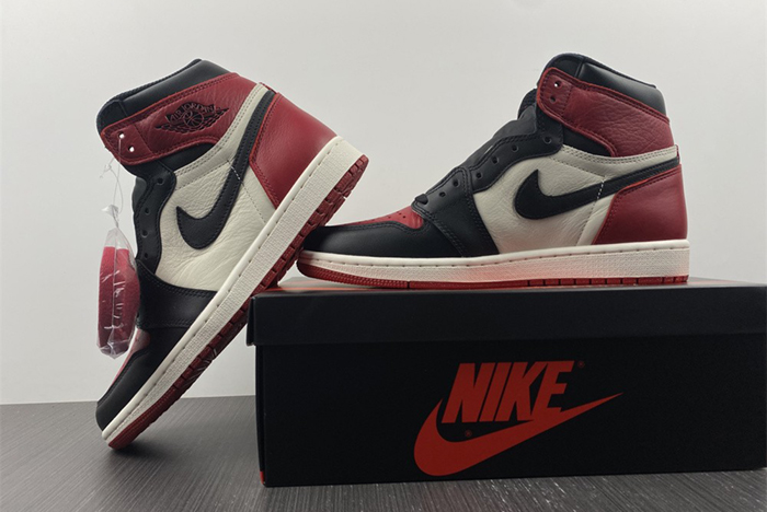 Air Jordan 1 Retro High Bred Toe OG 555088-610
