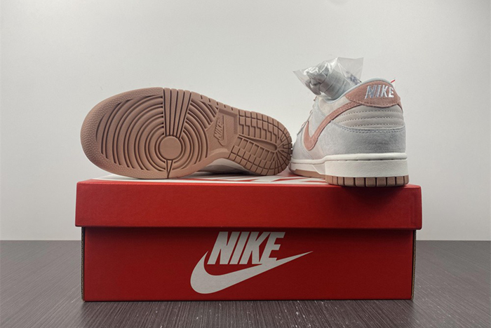 Nike Dunk Low "Fossil Rose"   DH7577-001