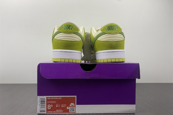 Nike SB Dunk Low Pro "Sour Apple"  DM0807-300