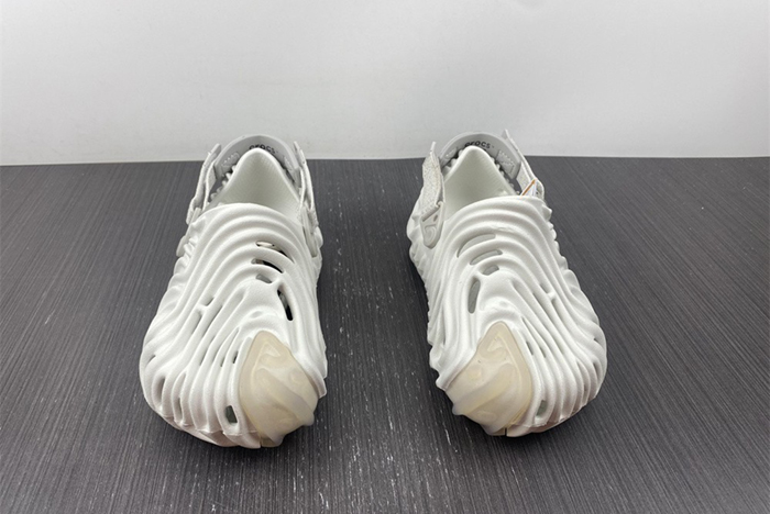 Salehe Bembury × Crocs Pollex Clog "Strat us" 207393-1CN