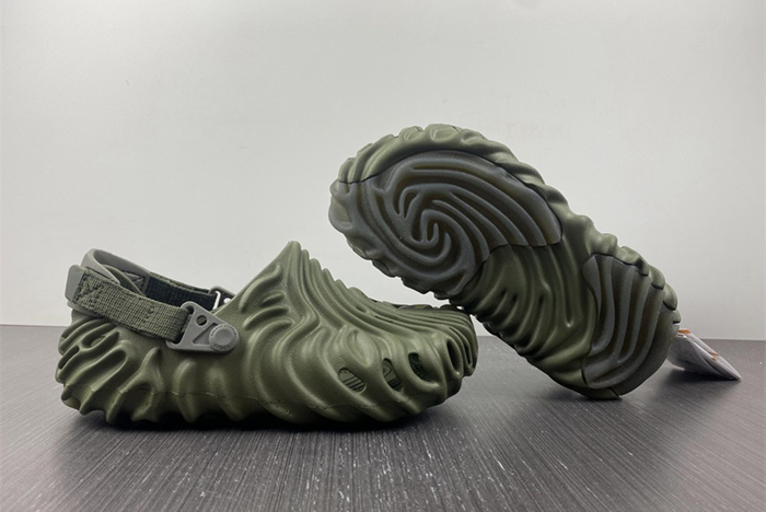 Salehe Bembury × Crocs Pollex Clog "CuCumber" 207393-309