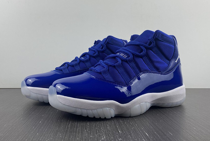 Air Jordan 11  AT7802-115