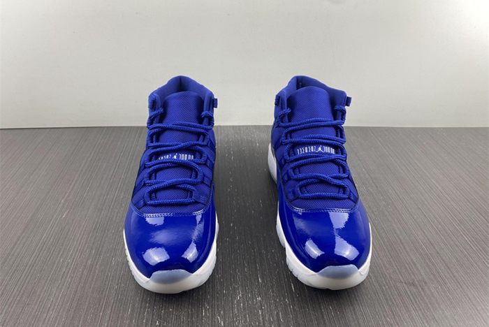 Air Jordan 11  AT7802-115