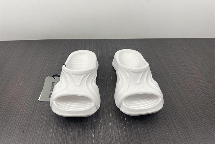 Ba*len*cia*ga  677403 w3rb3 4912 white slide