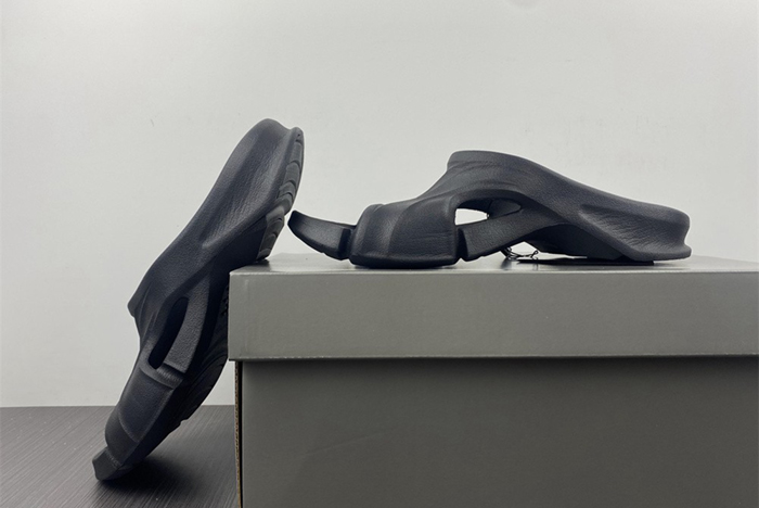 Ba*len*cia*ga  677403 w3rb3 4912 black slide