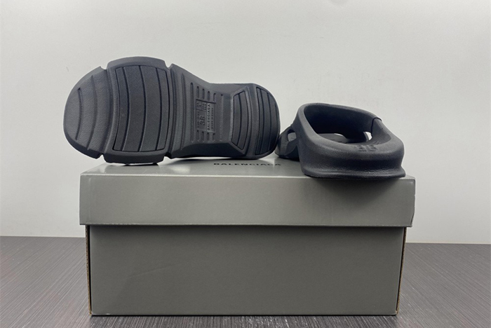 Ba*len*cia*ga  677403 w3rb3 4912 black slide