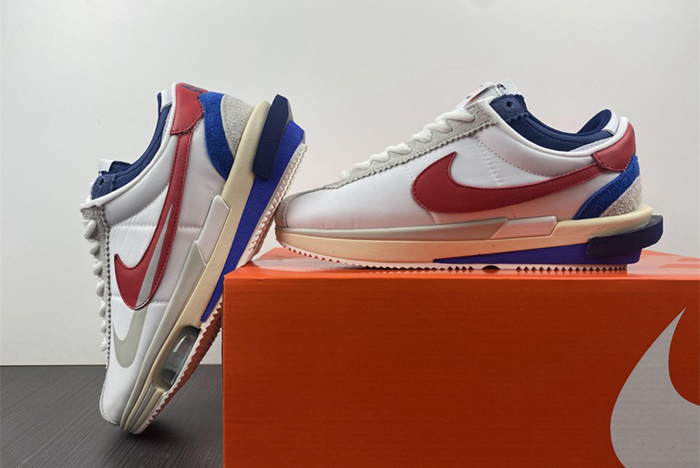 Sacai x Nike  Zoom Cortez 4.0  DQ0581-100
