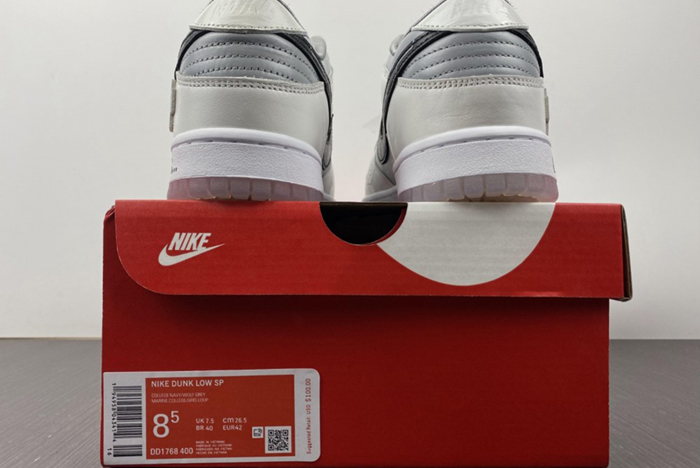 Nike SB Dunk Low  DD1768-400