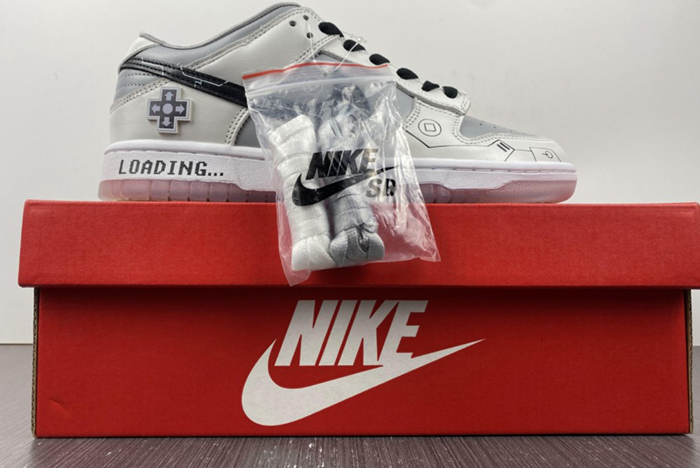 Nike SB Dunk Low  DD1768-400