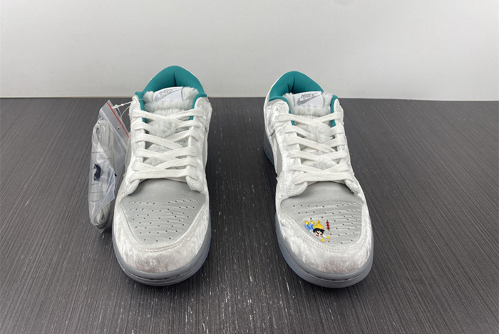 “Nike Dunk Low"Ice and Snow Festival" DO2326-001