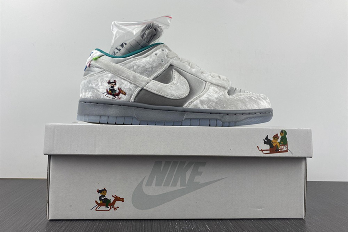 “Nike Dunk Low"Ice and Snow Festival" DO2326-001