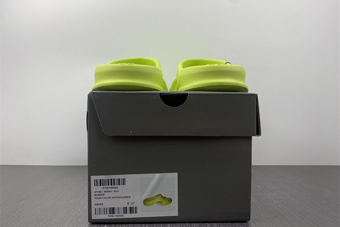 Ba*len*cia*ga  slide  677403 w3rb3 4912  green