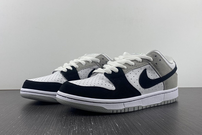 Nike SB Dunk Low Pro 
