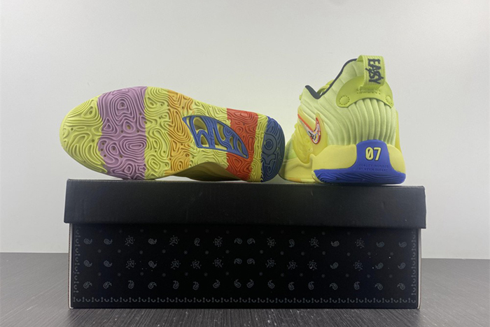 Nike KD 15 “Light Lemon Twist”  DM1054 700