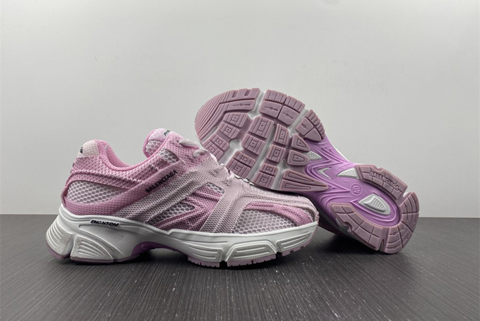 Ba*len*cia*ga  phantom  sneaker  679339w2e915390