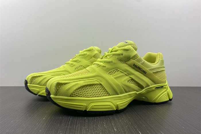 Ba*len*cia*ga phantom sneaker  678869 w2e93 3310