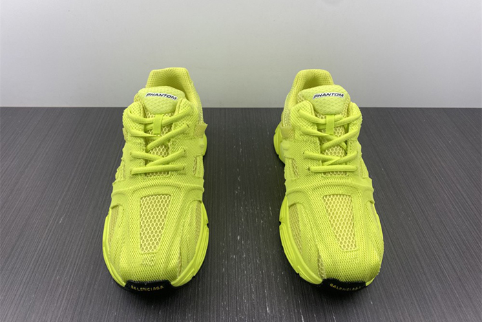Ba*len*cia*ga phantom sneaker  678869 w2e93 3310